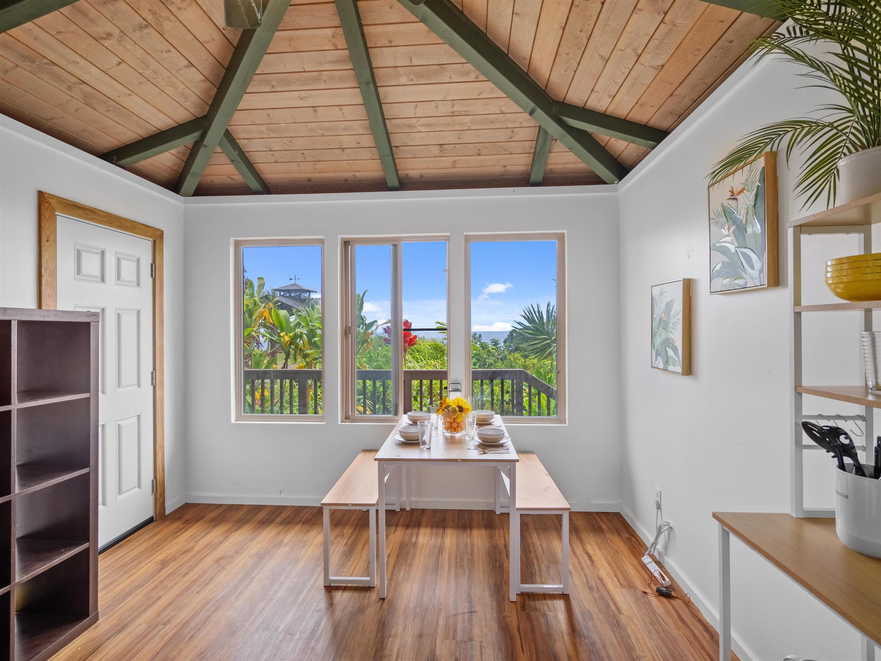 44 Hanauana Rd   - photo 17 of 47