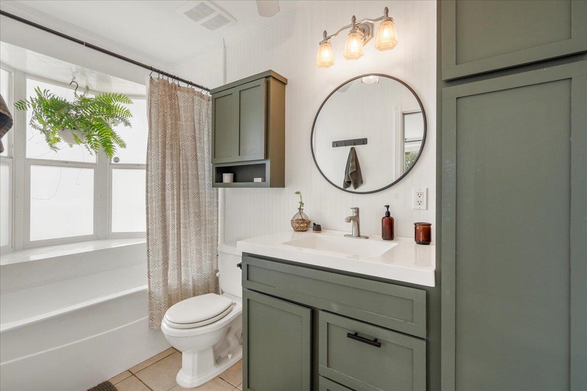 44  Kaupakalua Rd , Haiku home - photo 23 of 48