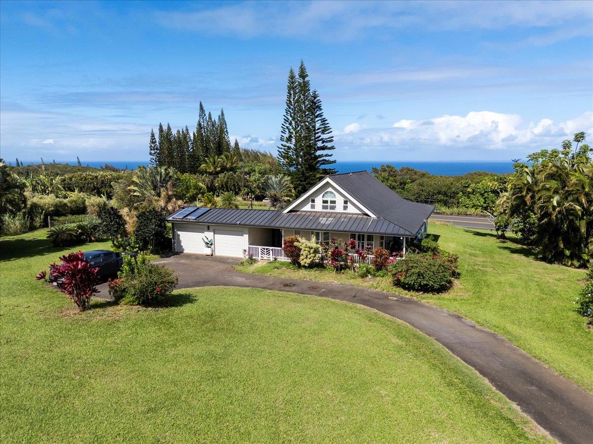44  Kaupakalua Rd , Haiku home - photo 7 of 48
