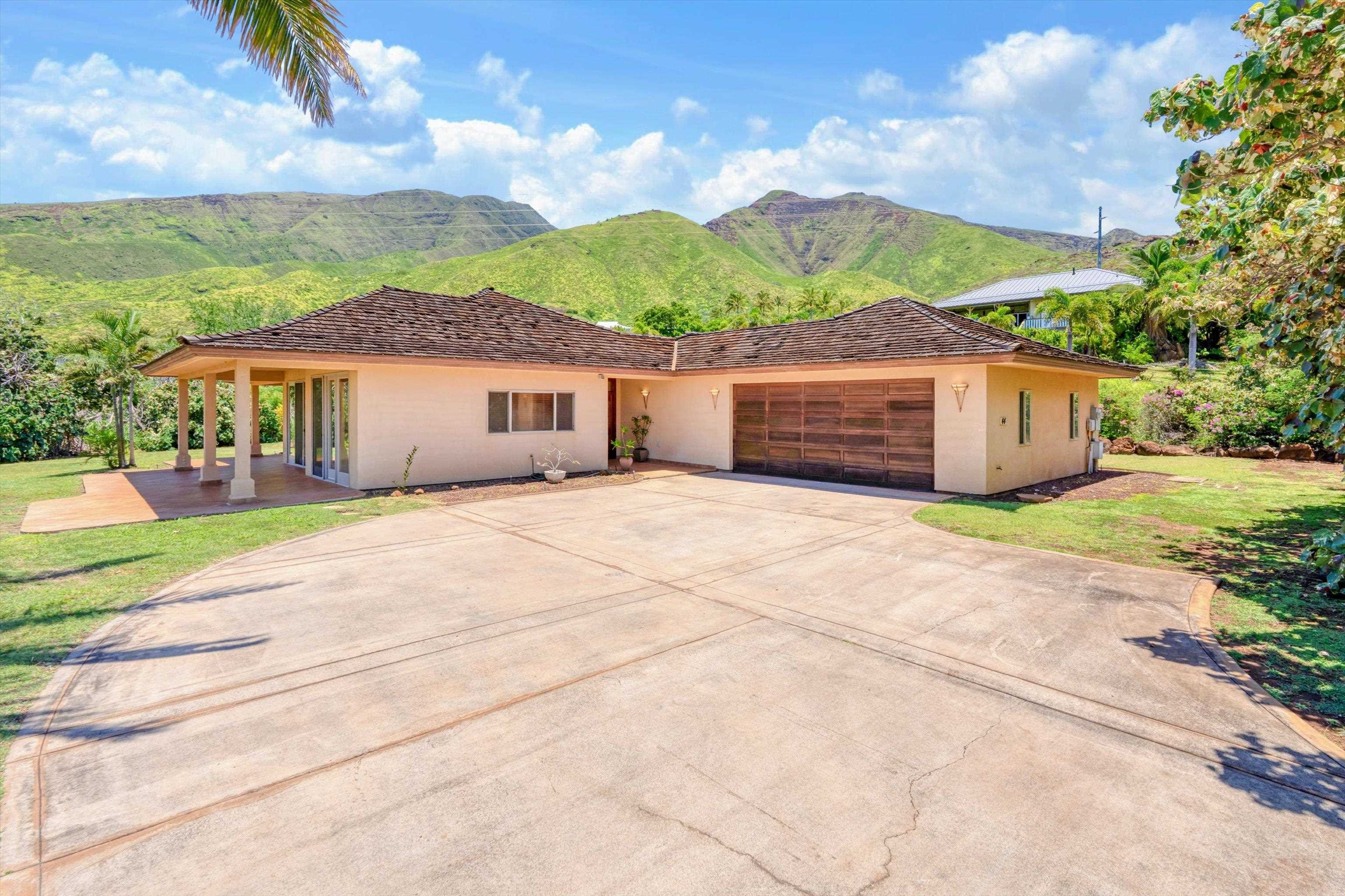 44  Lau Niu Way Launiupoko,  home - photo 1 of 30