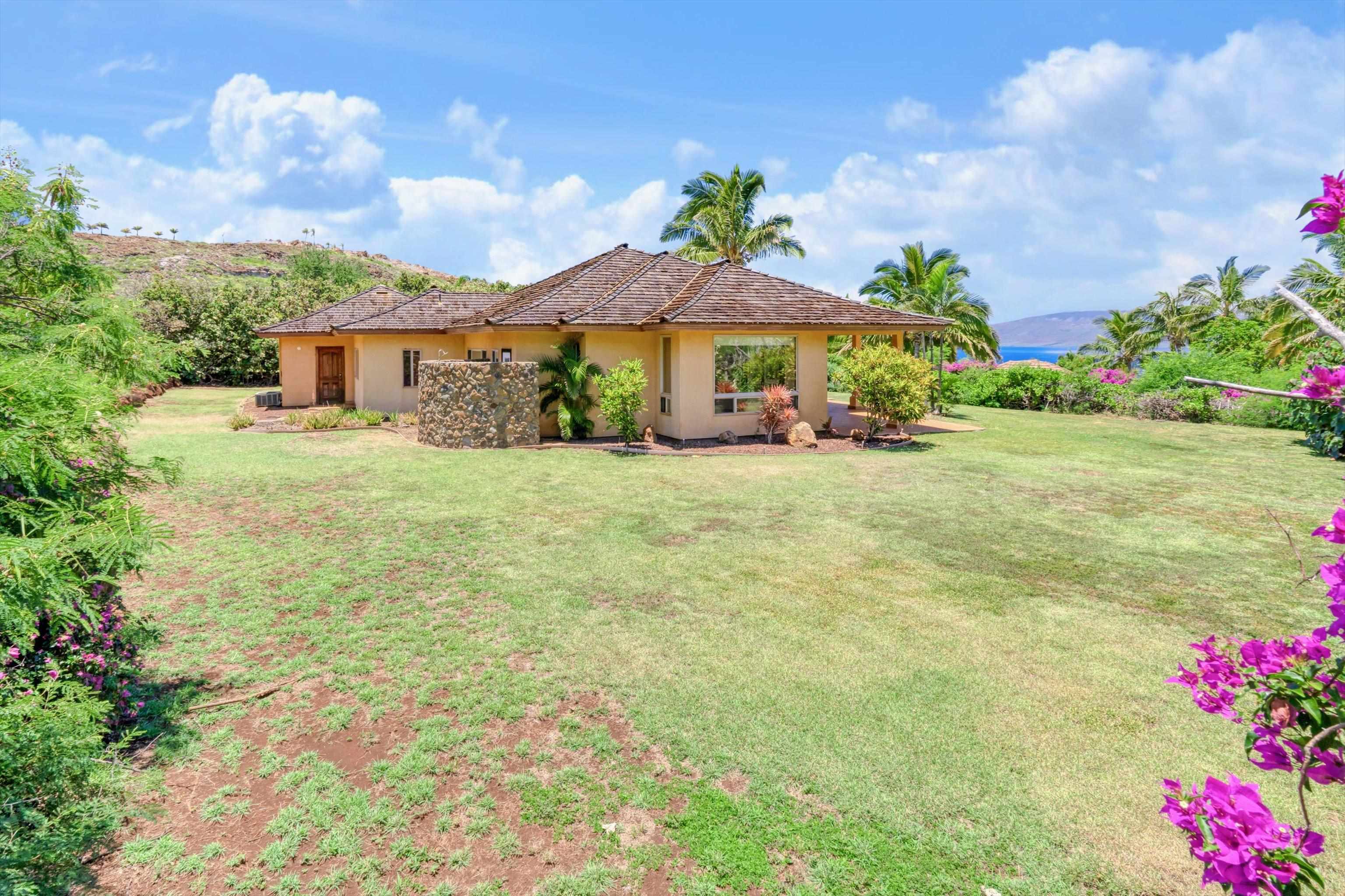 44  Lau Niu Way Launiupoko, Lahaina home - photo 18 of 30