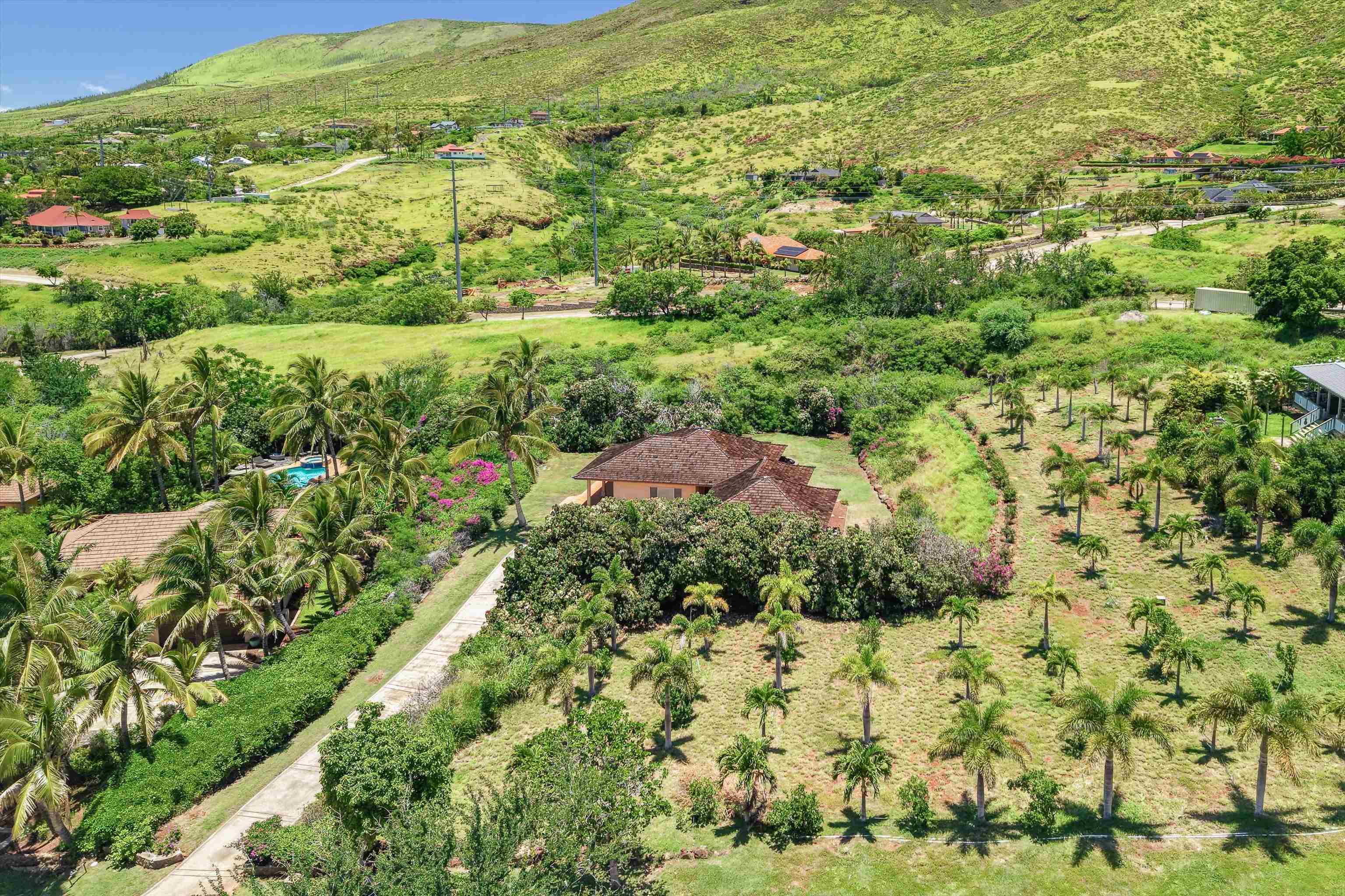 44  Lau Niu Way Launiupoko, Lahaina home - photo 24 of 30