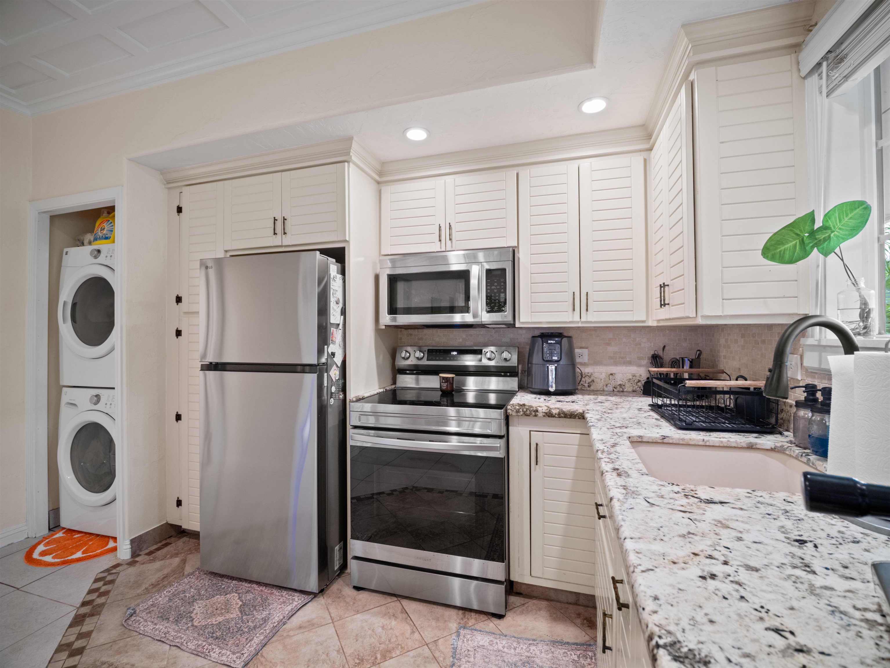 440  Mikioi Pl , Maui Meadows home - photo 46 of 50