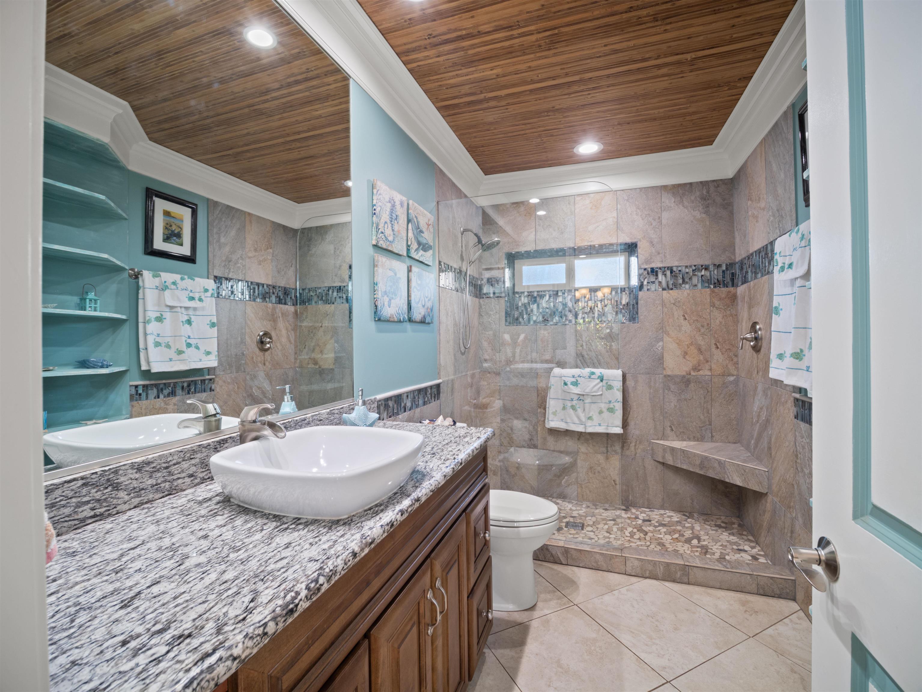 440  Mikioi Pl , Maui Meadows home - photo 10 of 50