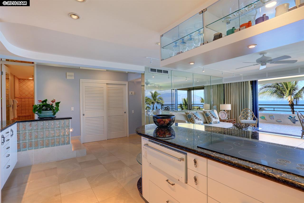 Polo Beach Club condo # 606, Kihei, Hawaii - photo 13 of 22