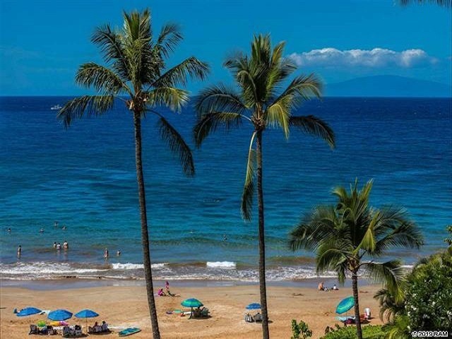 Polo Beach Club condo # 707, Kihei, Hawaii - photo 4 of 30