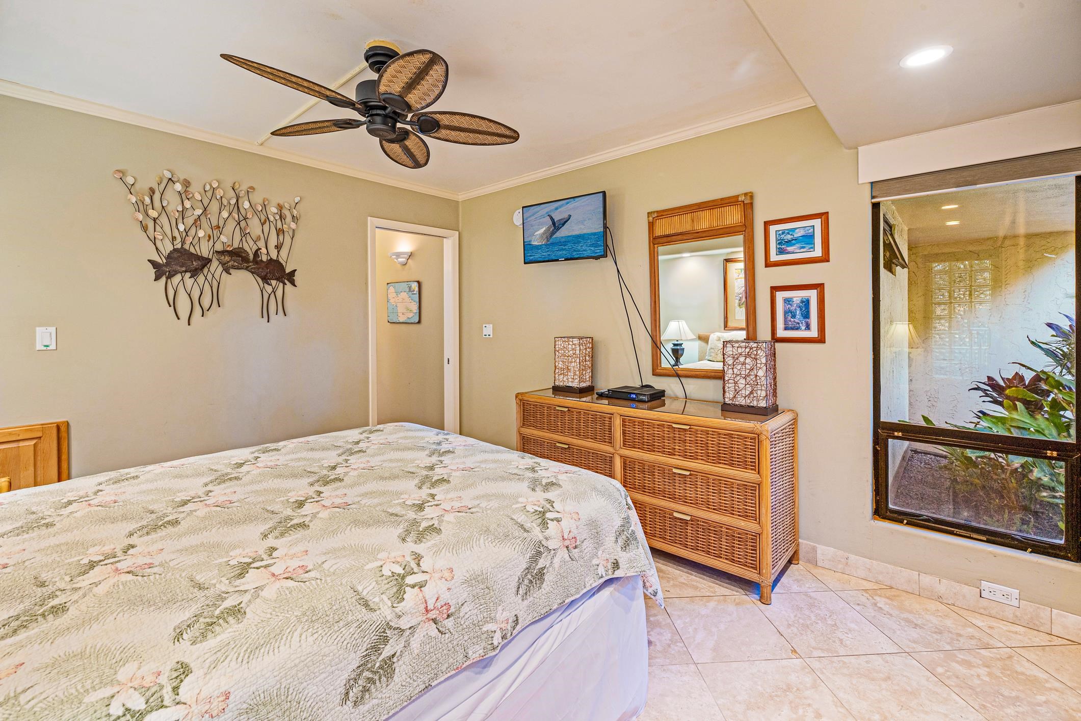 Hololani condo # A-103, Lahaina, Hawaii - photo 43 of 45