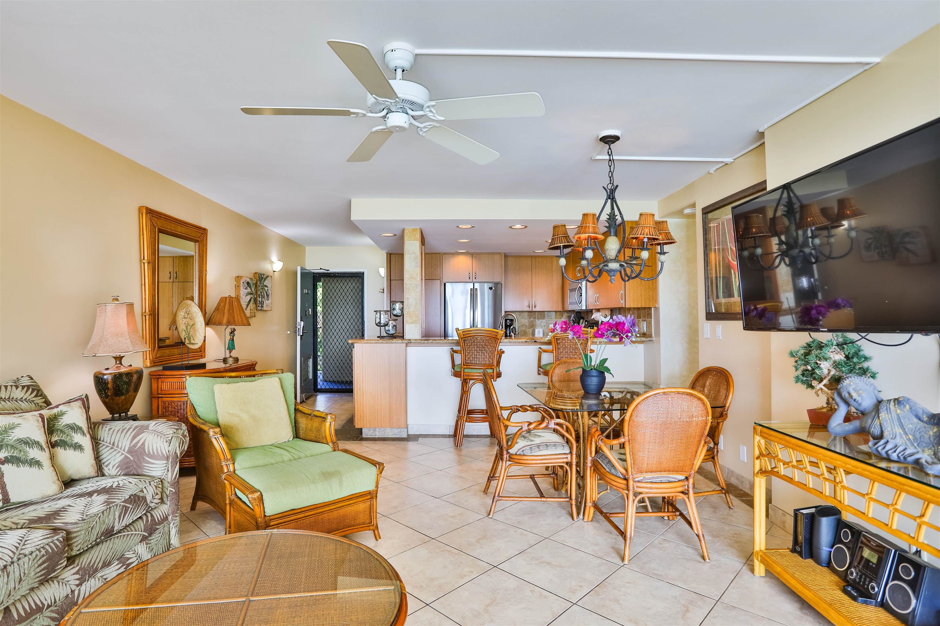 Hololani condo # A-301, Lahaina, Hawaii - photo 11 of 34