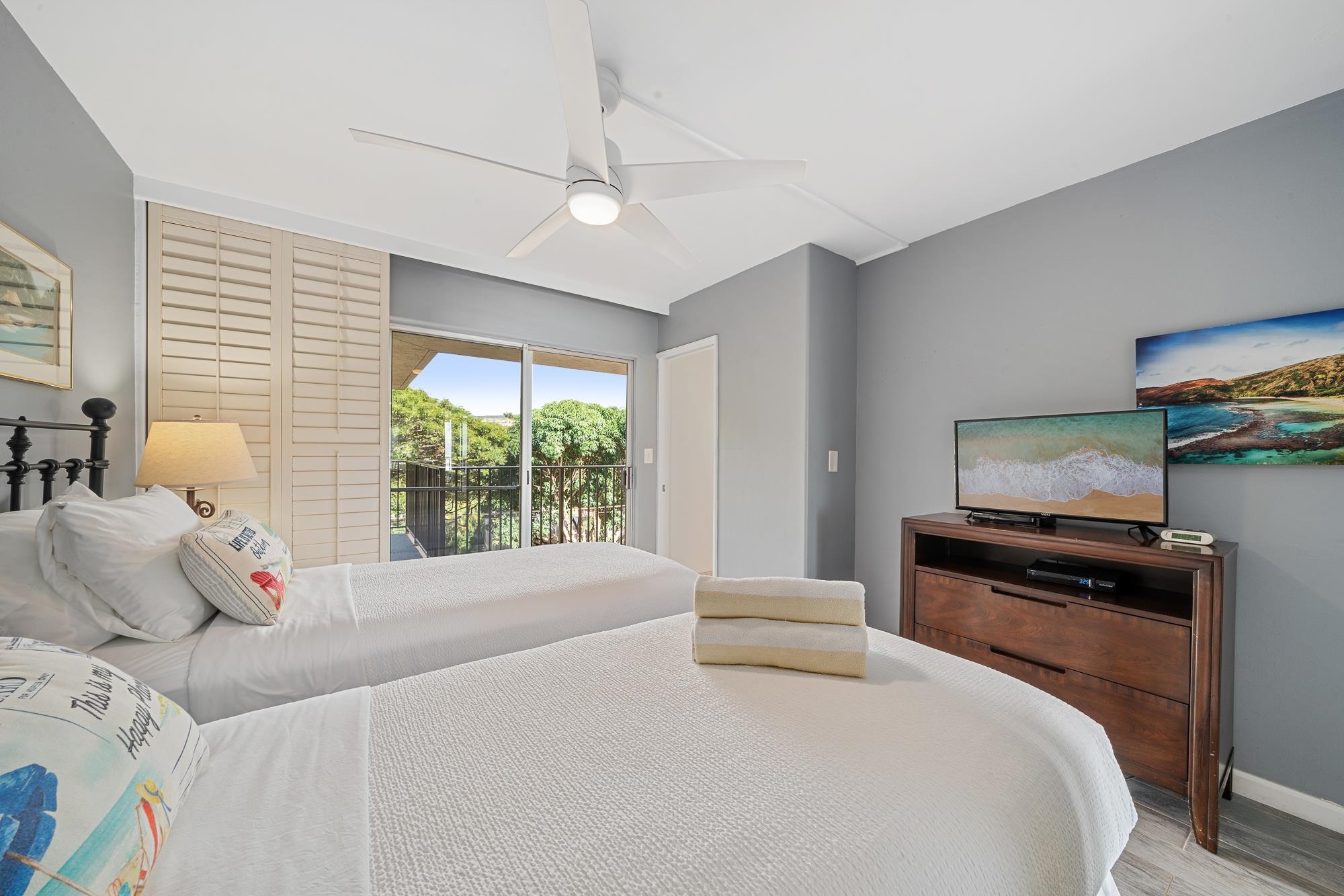 Hololani condo # A502, Lahaina, Hawaii - photo 19 of 39