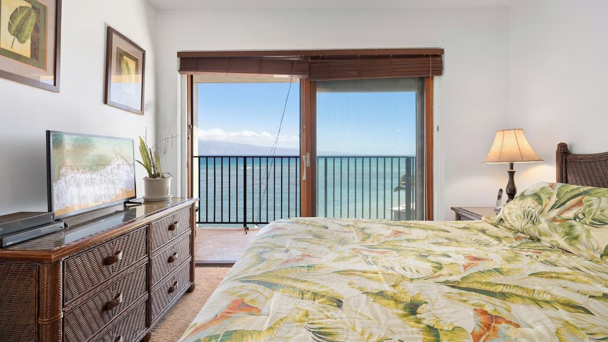 Hololani condo # A604, Lahaina, Hawaii - photo 12 of 50