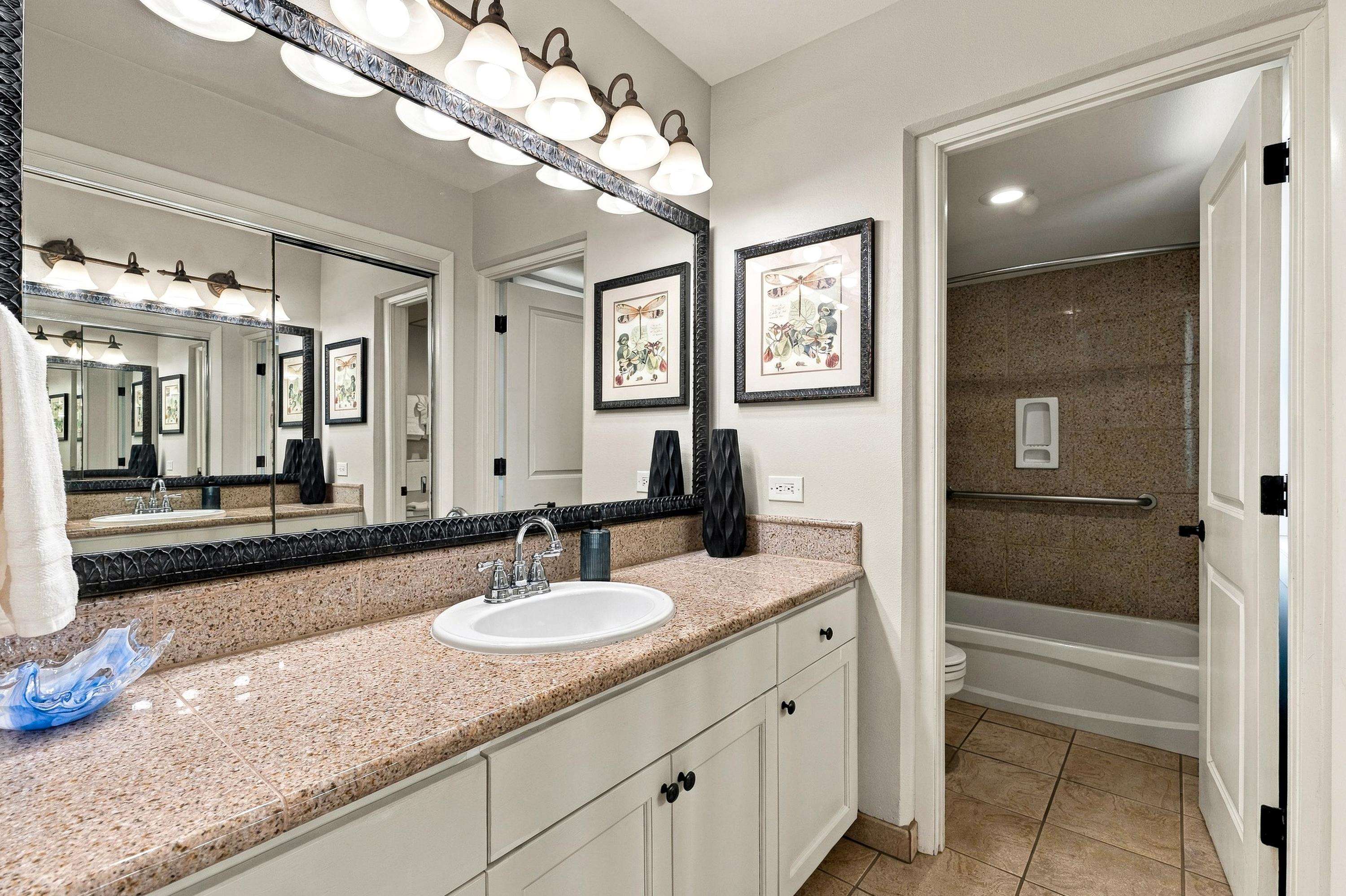 Hololani condo # B201, Lahaina, Hawaii - photo 18 of 31