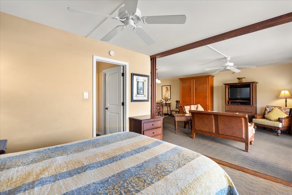 Hololani condo # B-401, Lahaina, Hawaii - photo 21 of 42