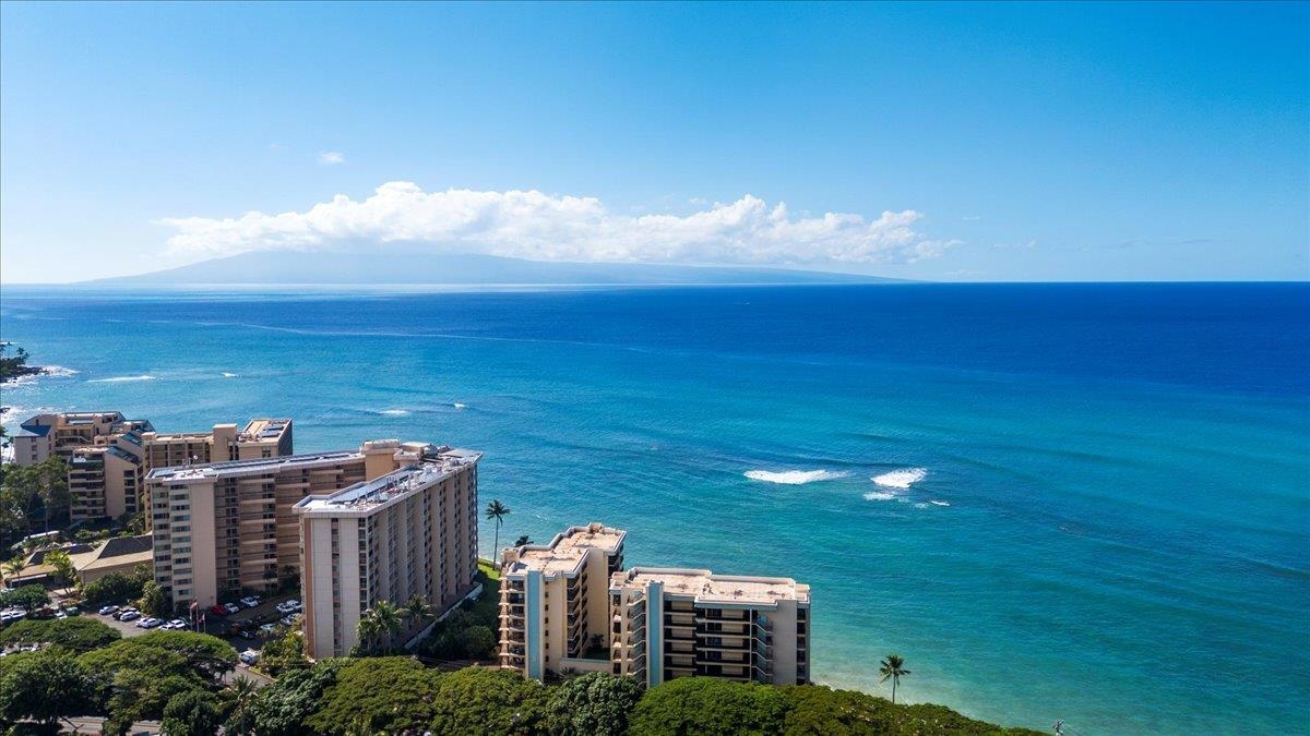 Hololani condo # B-401, Lahaina, Hawaii - photo 34 of 42