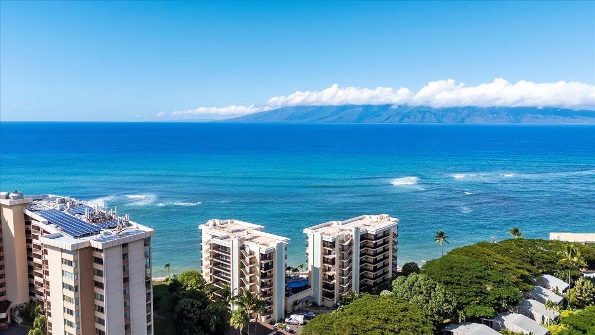 Hololani condo # B-401, Lahaina, Hawaii - photo 35 of 42