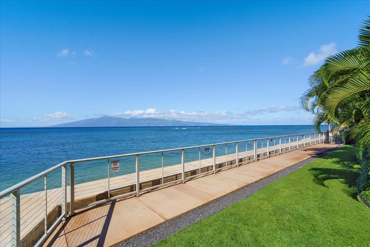 Hololani condo # B-401, Lahaina, Hawaii - photo 41 of 42