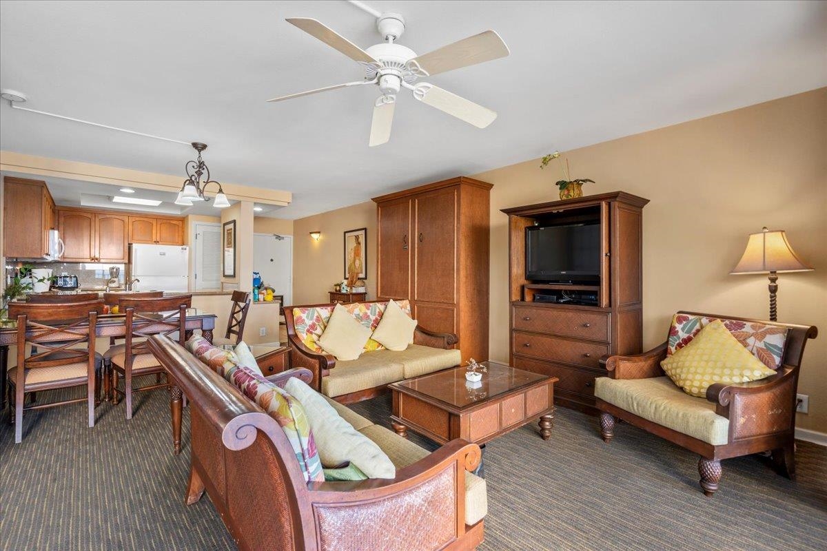 Hololani condo # B-401, Lahaina, Hawaii - photo 7 of 42