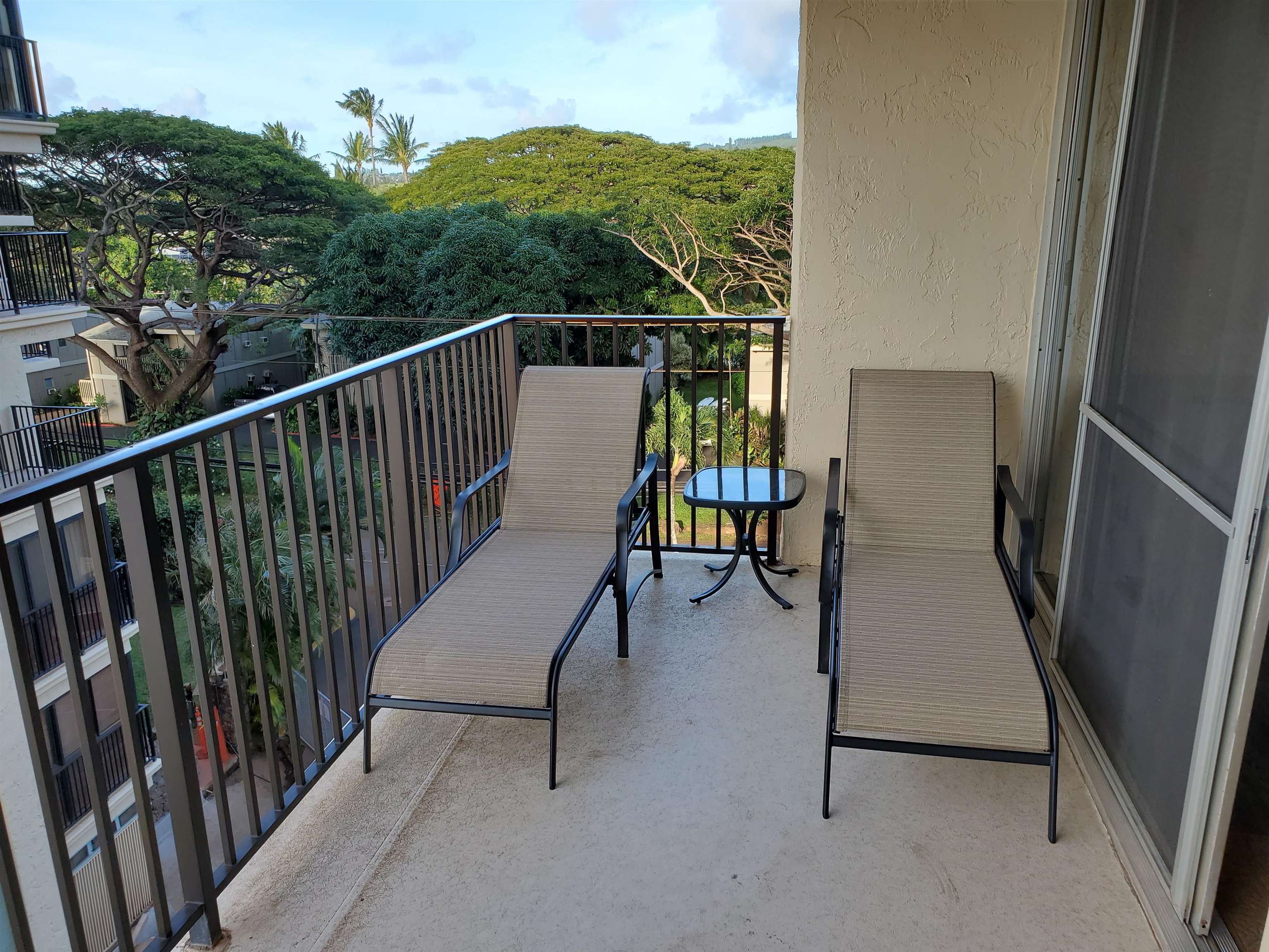 Hololani condo # B501, Lahaina, Hawaii - photo 4 of 12