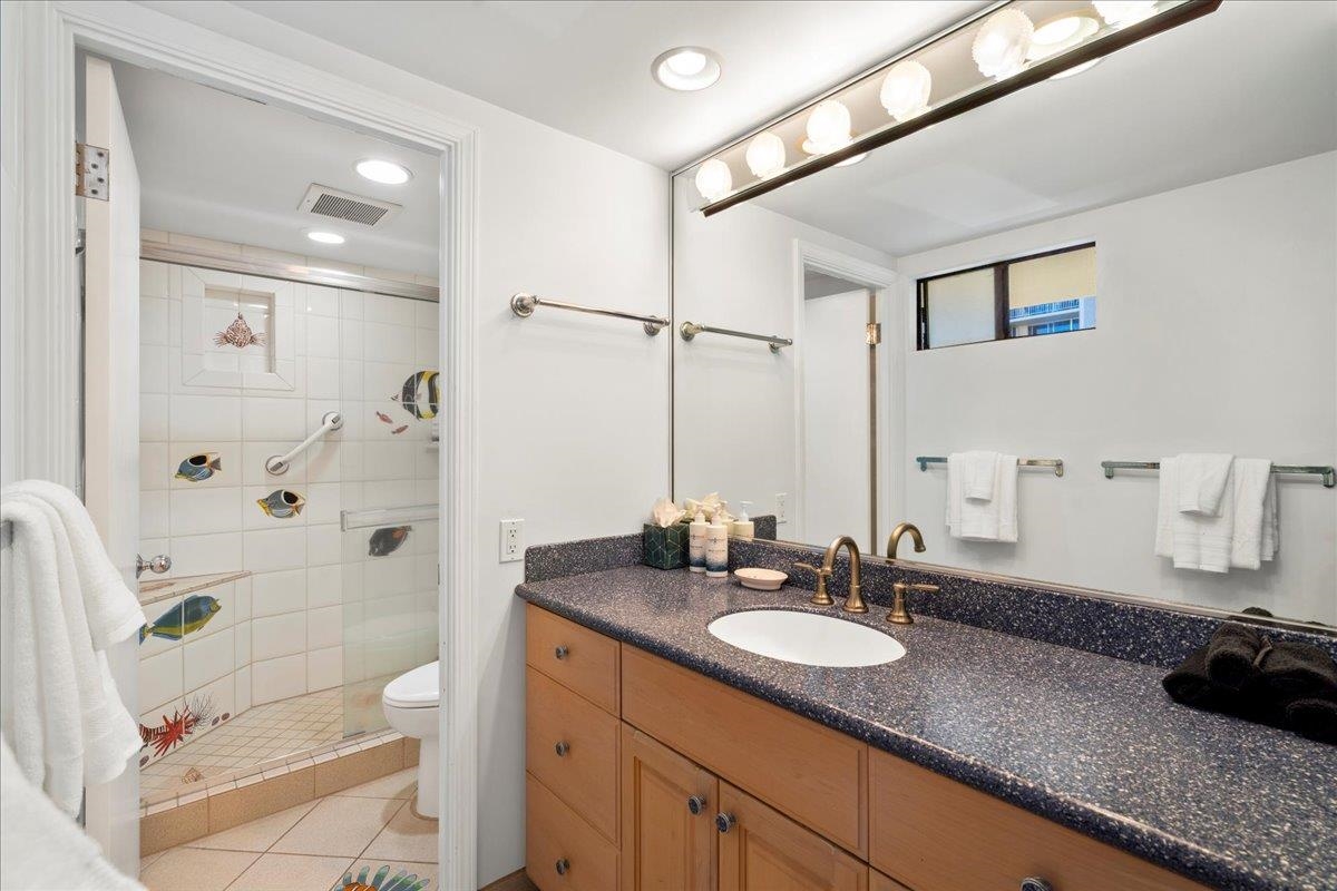 Hololani condo # B503, Lahaina, Hawaii - photo 19 of 29