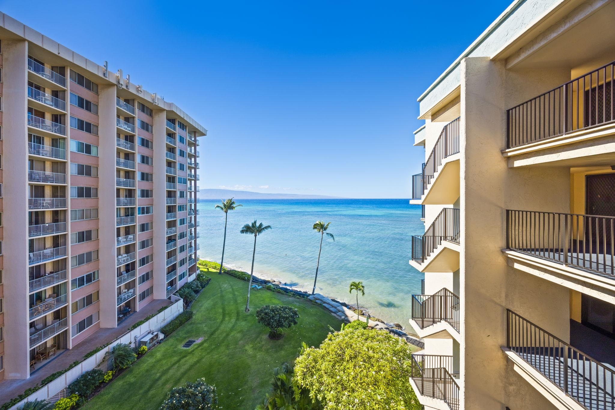 Hololani condo # B 701, Lahaina, Hawaii - photo 47 of 50