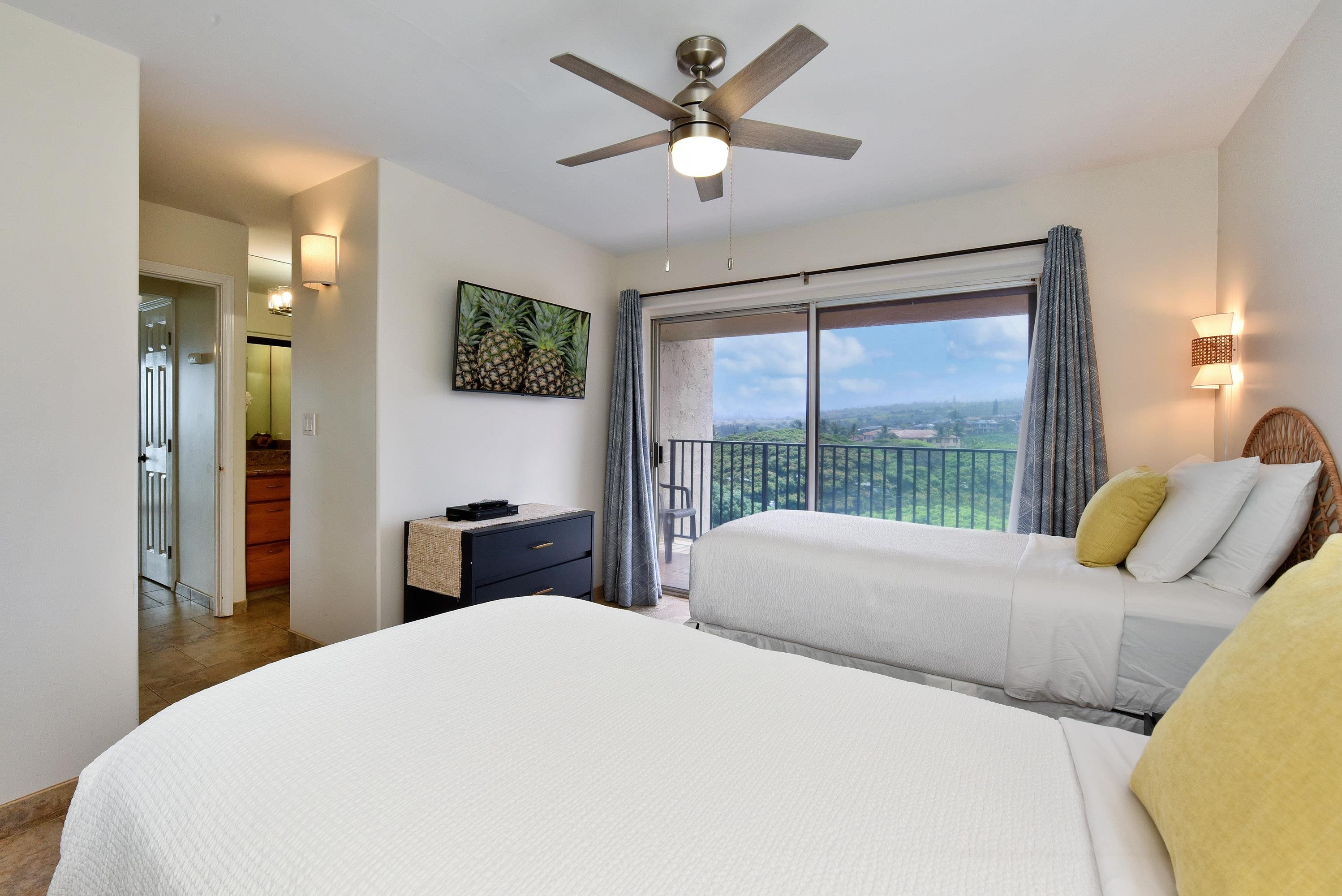 Hololani condo # B801, Lahaina, Hawaii - photo 18 of 32