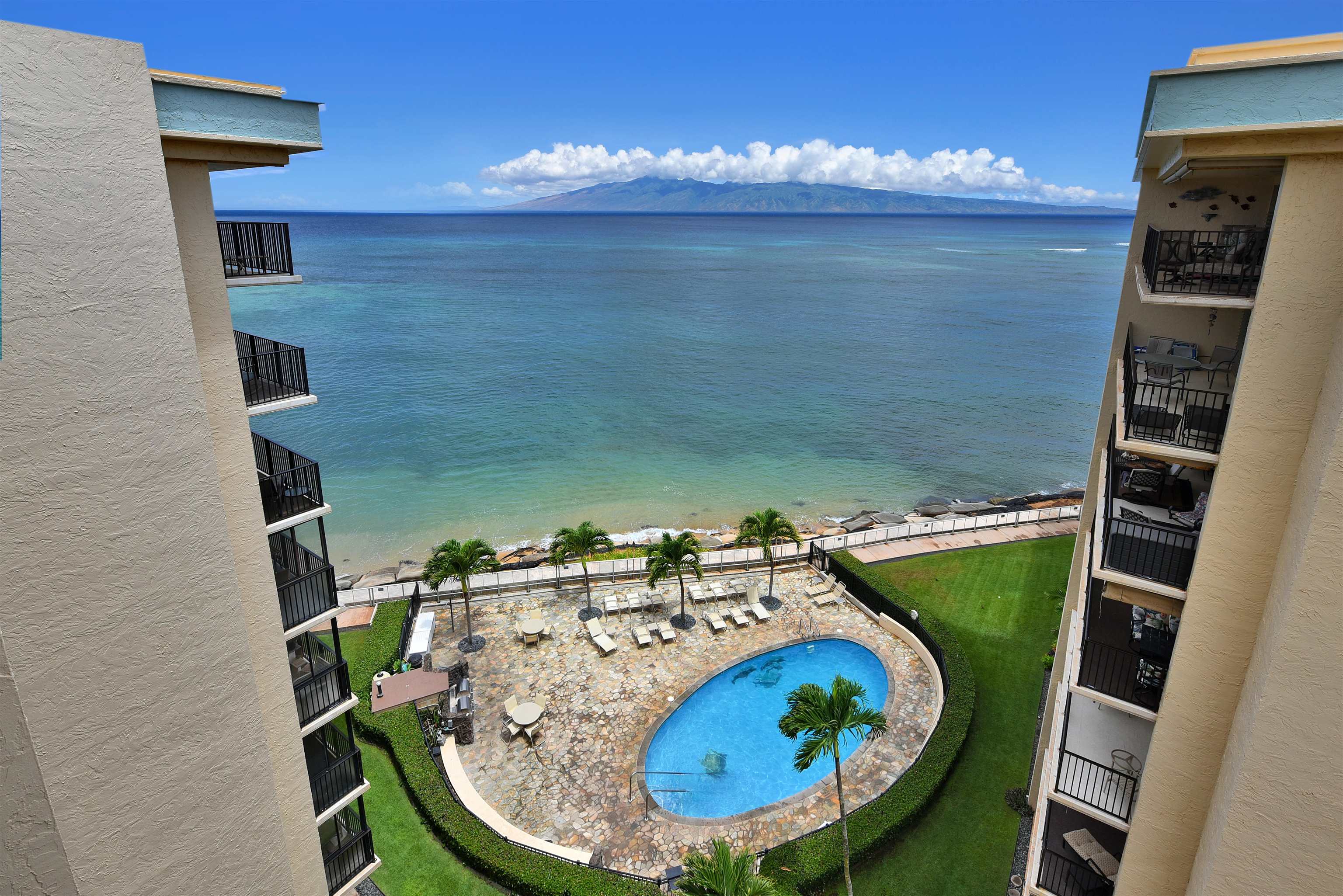 Hololani condo # B801, Lahaina, Hawaii - photo 3 of 32