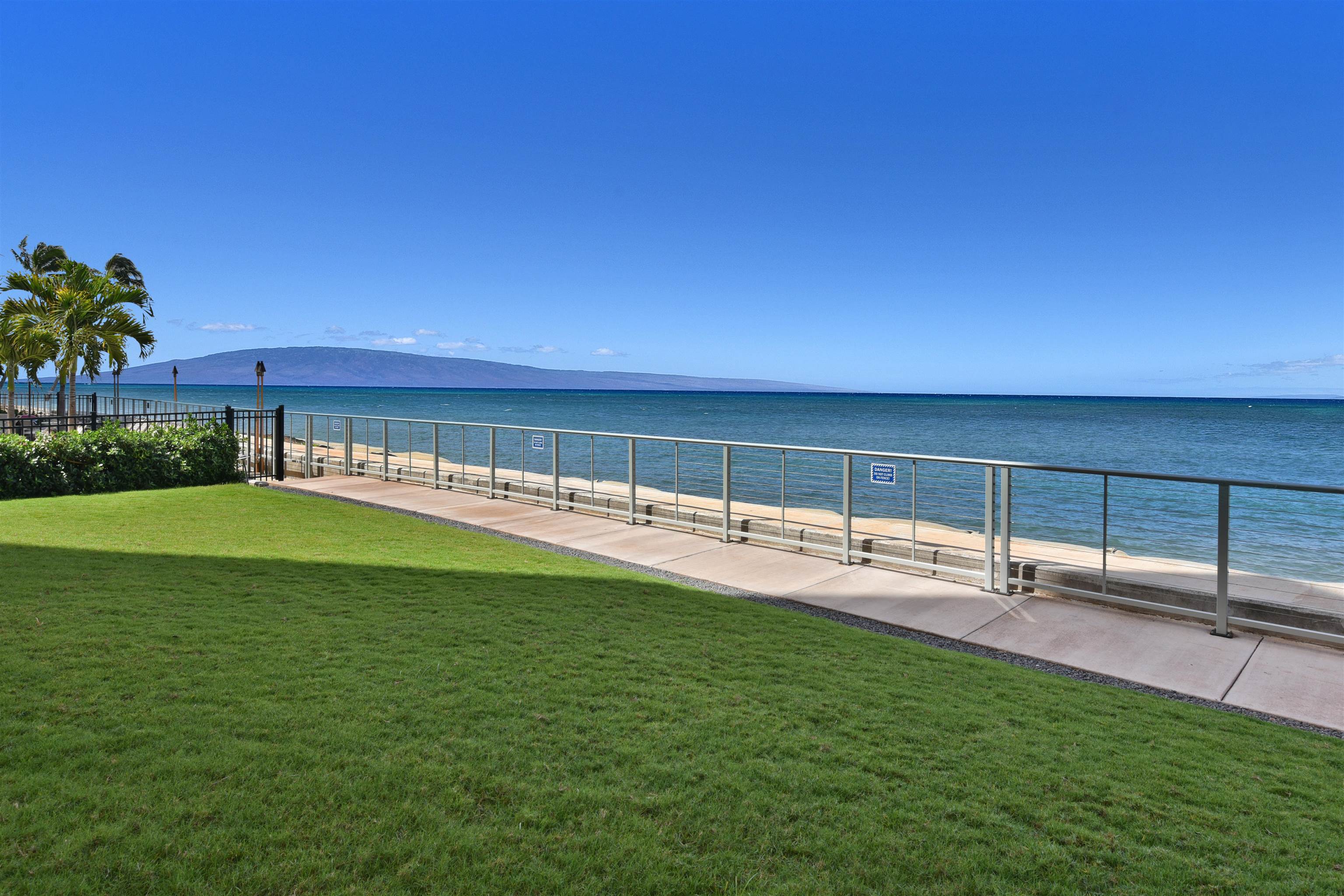 Hololani condo # B801, Lahaina, Hawaii - photo 29 of 32
