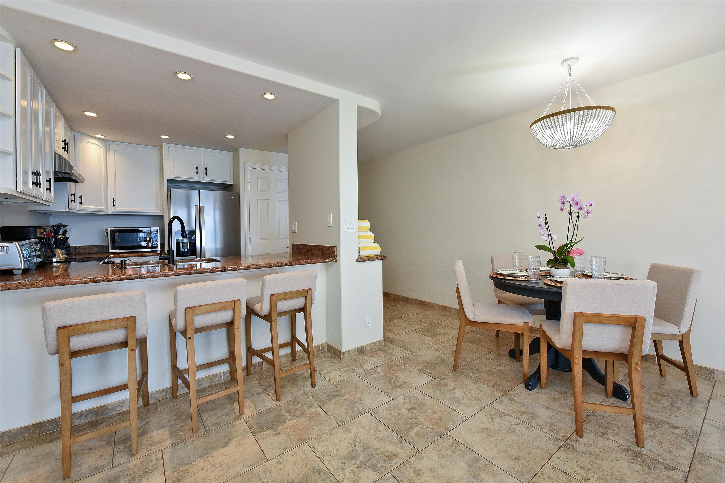 Hololani condo # B801, Lahaina, Hawaii - photo 8 of 32