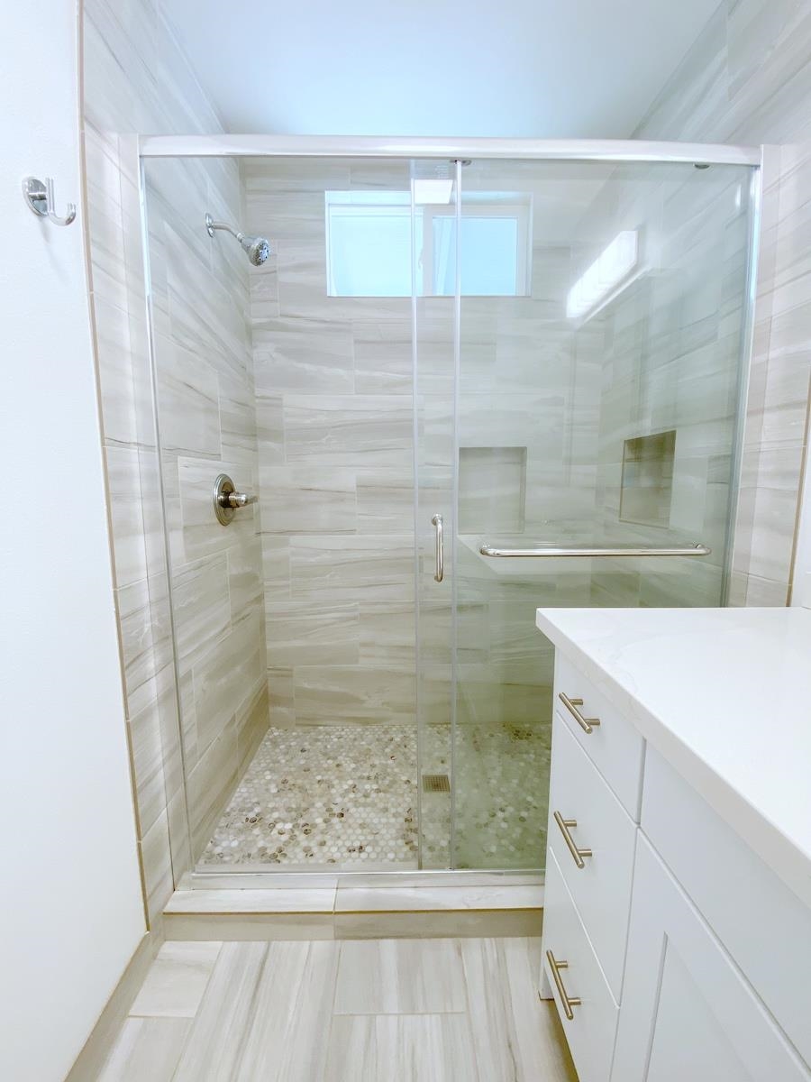 442  Kenolio Rd , Kihei home - photo 11 of 34
