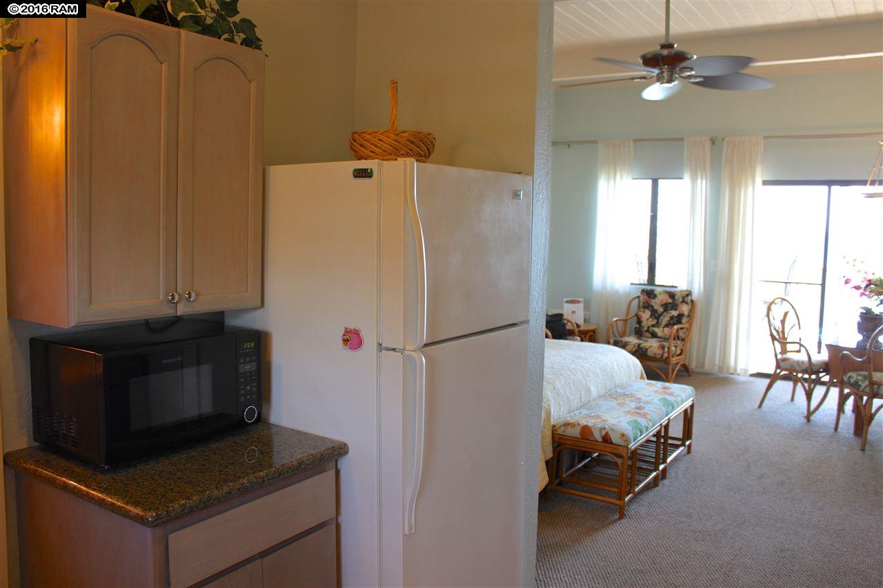 Pohailani Maui condo # 307, Lahaina, Hawaii - photo 7 of 12