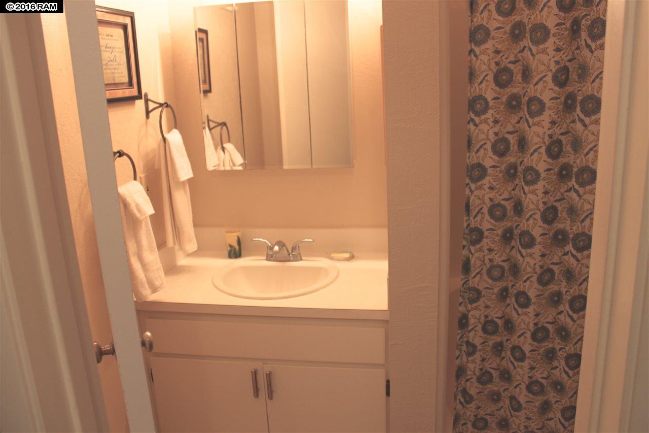 Pohailani Maui condo # 307, Lahaina, Hawaii - photo 10 of 12