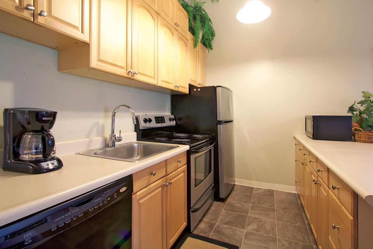 Pohailani Maui condo # 216, Lahaina, Hawaii - photo 8 of 22