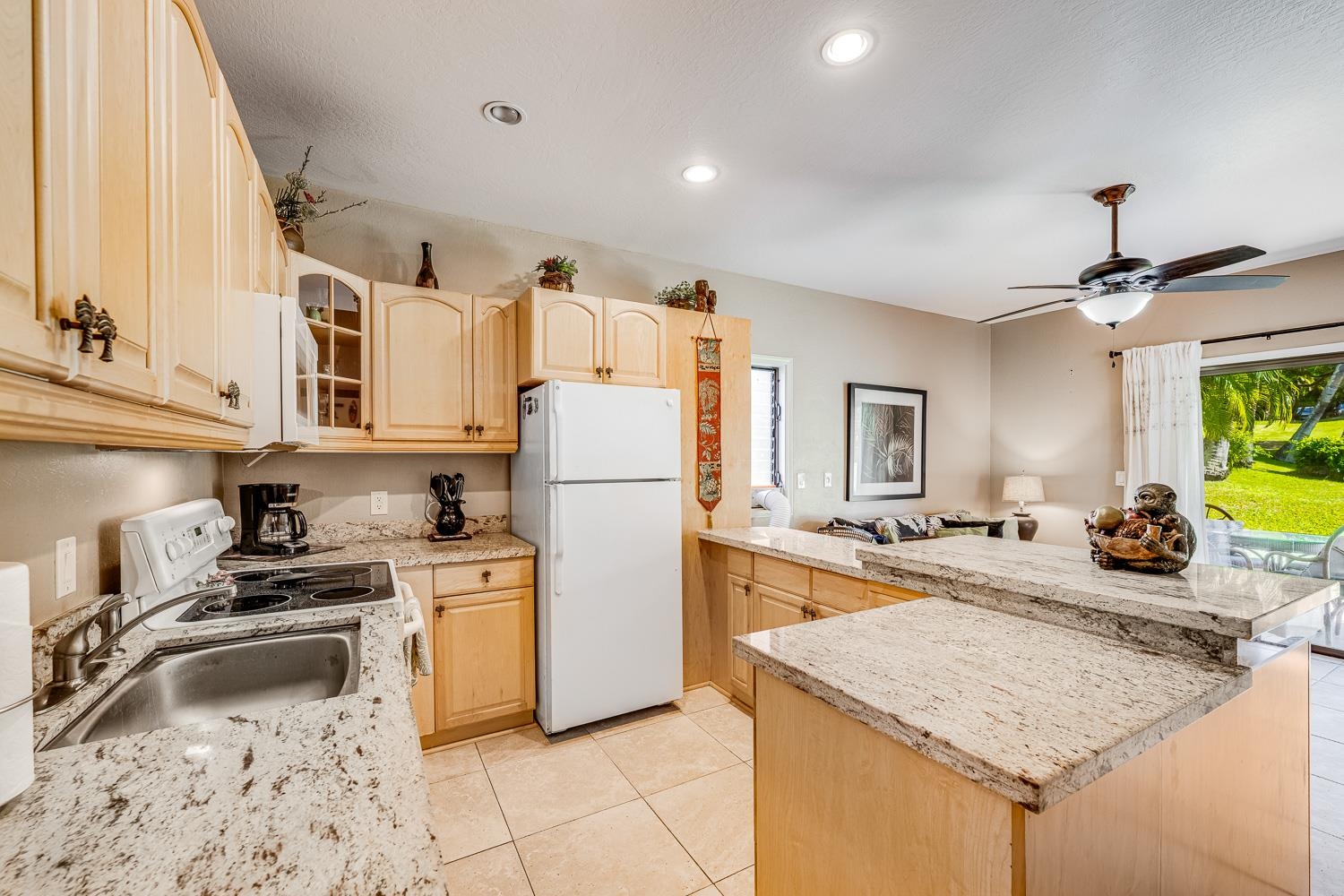 Pohailani Maui condo # 154, Lahaina, Hawaii - photo 4 of 40