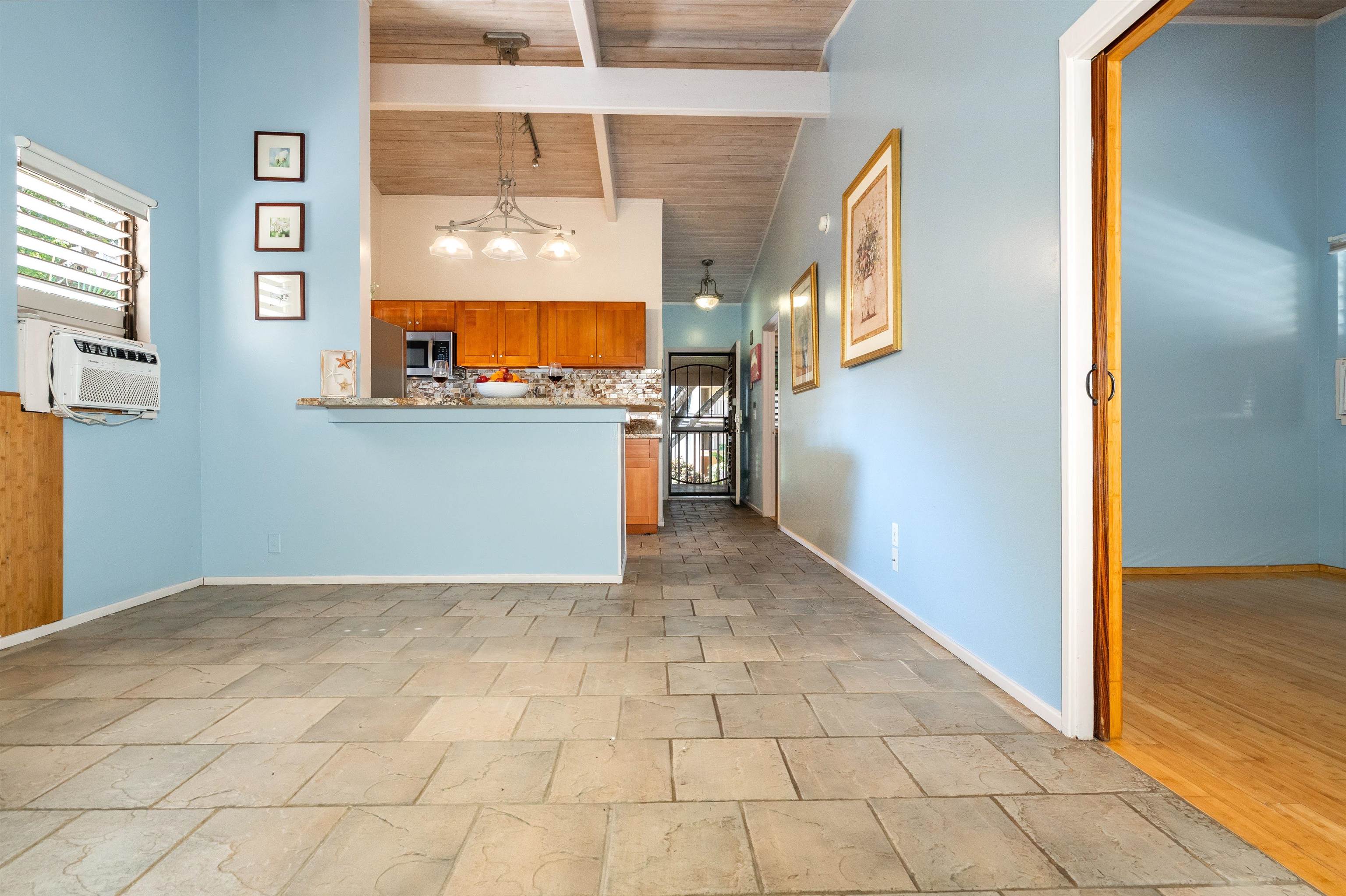 Pohailani Maui condo # 221, Lahaina, Hawaii - photo 4 of 30