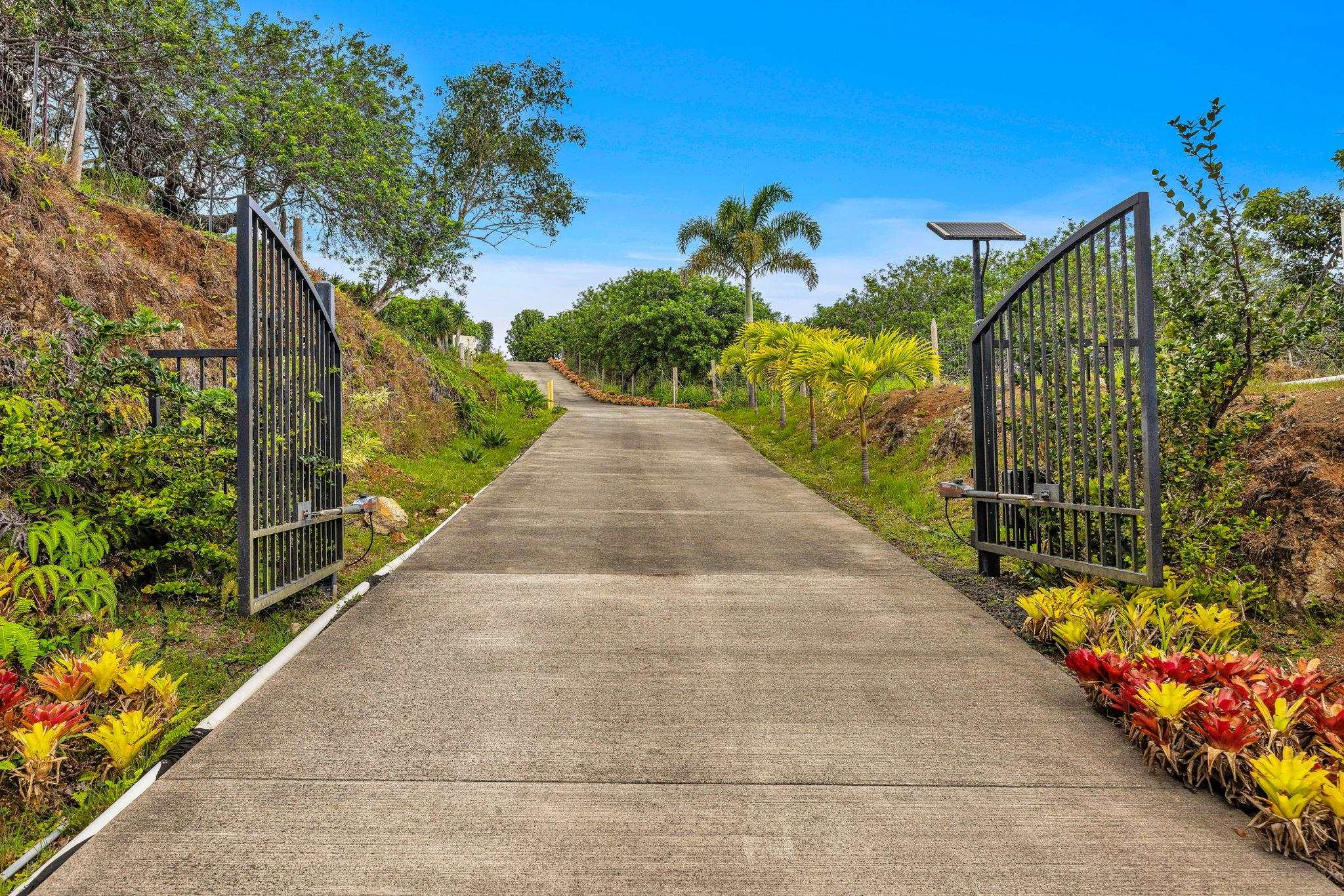 445  Kaukini Loop Kahakuloa, Wailuku home - photo 34 of 38