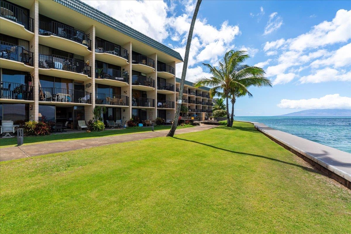 Kahana Reef condo # 112, Lahaina, Hawaii - photo 27 of 28