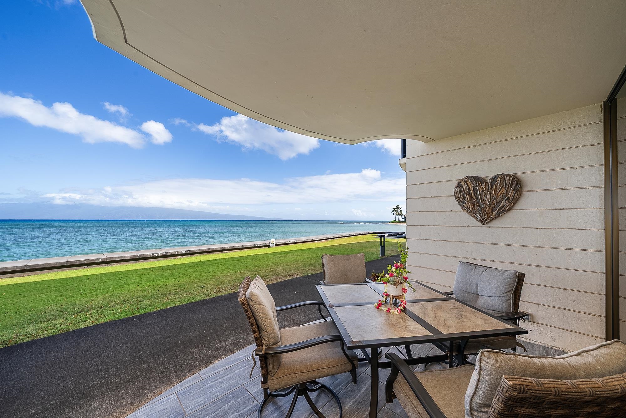 Kahana Reef condo # 118, Lahaina, Hawaii - photo 23 of 41