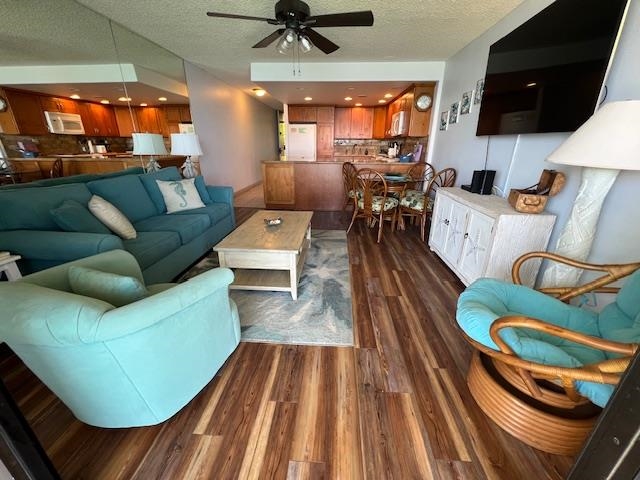 Kahana Reef condo # 202, Lahaina, Hawaii - photo 4 of 26
