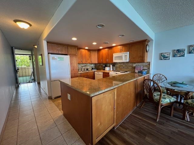 Kahana Reef condo # 202, Lahaina, Hawaii - photo 5 of 26
