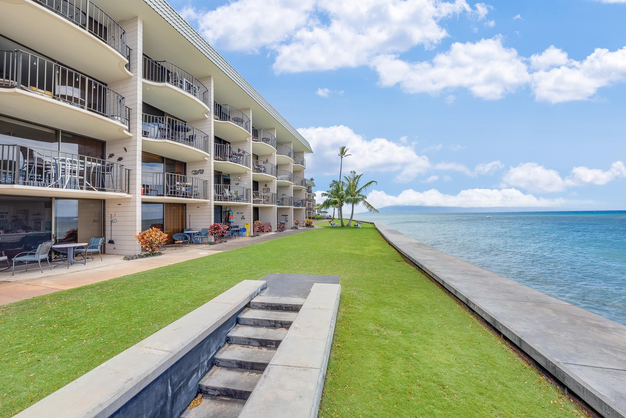 Kahana Reef condo # 203, Lahaina, Hawaii - photo 26 of 40