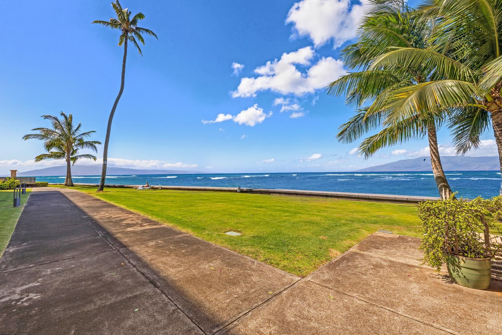 Kahana Reef condo # 204, Lahaina, Hawaii - photo 26 of 34