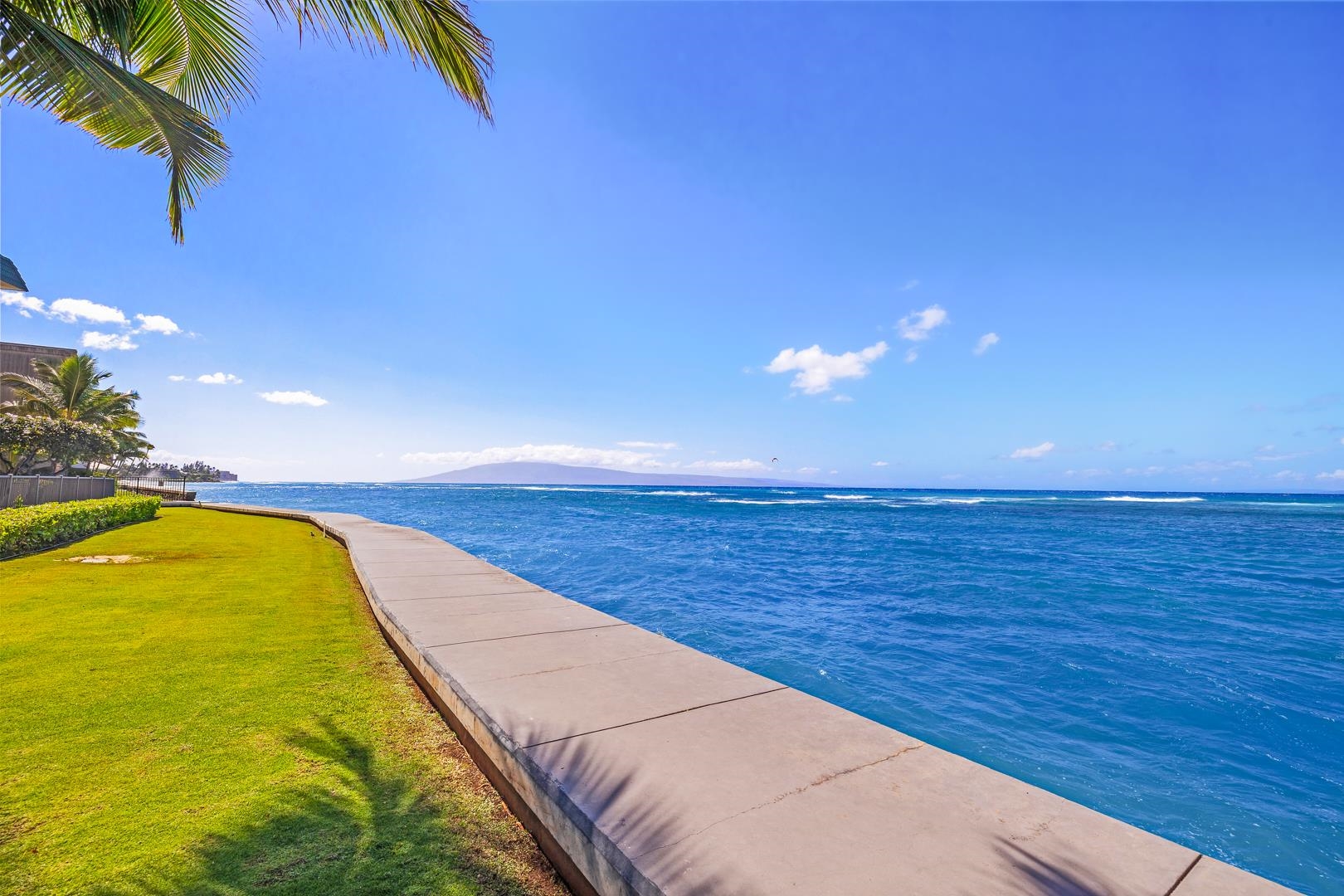 Kahana Reef condo # 204, Lahaina, Hawaii - photo 32 of 34