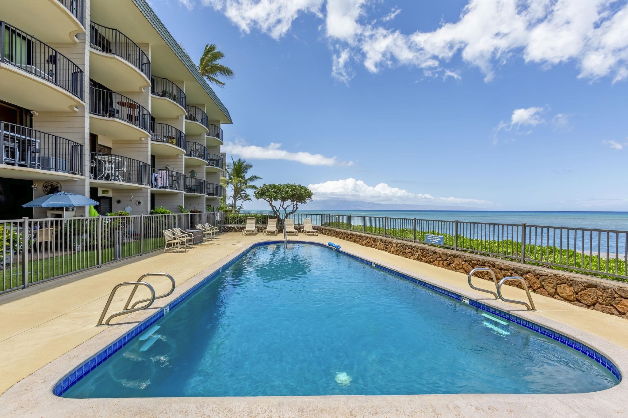 Kahana Reef condo # 214, Lahaina, Hawaii - photo 27 of 34