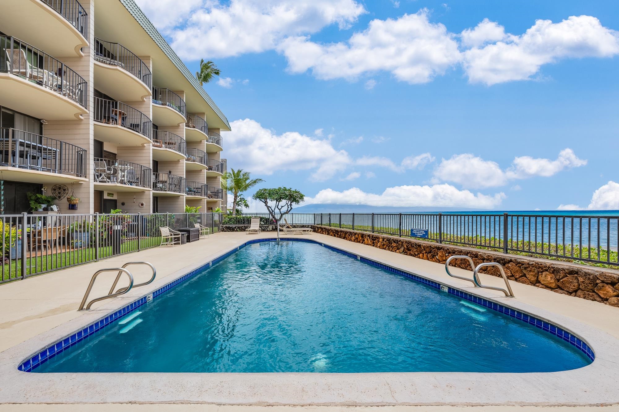 Kahana Reef condo # 221, Lahaina, Hawaii - photo 30 of 35