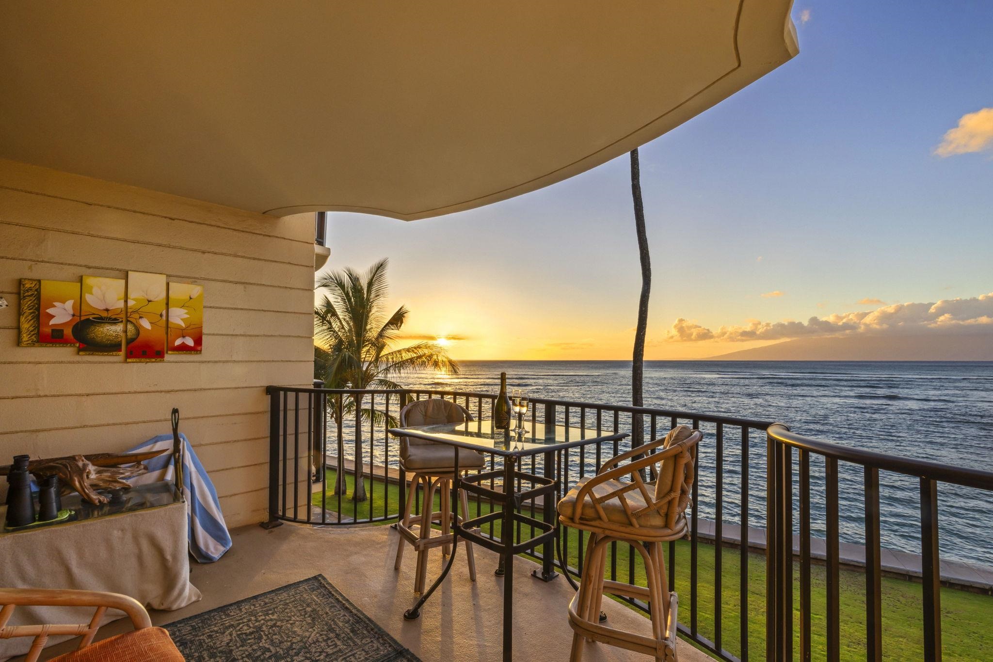 Kahana Reef condo # 312, Lahaina, Hawaii - photo 4 of 26