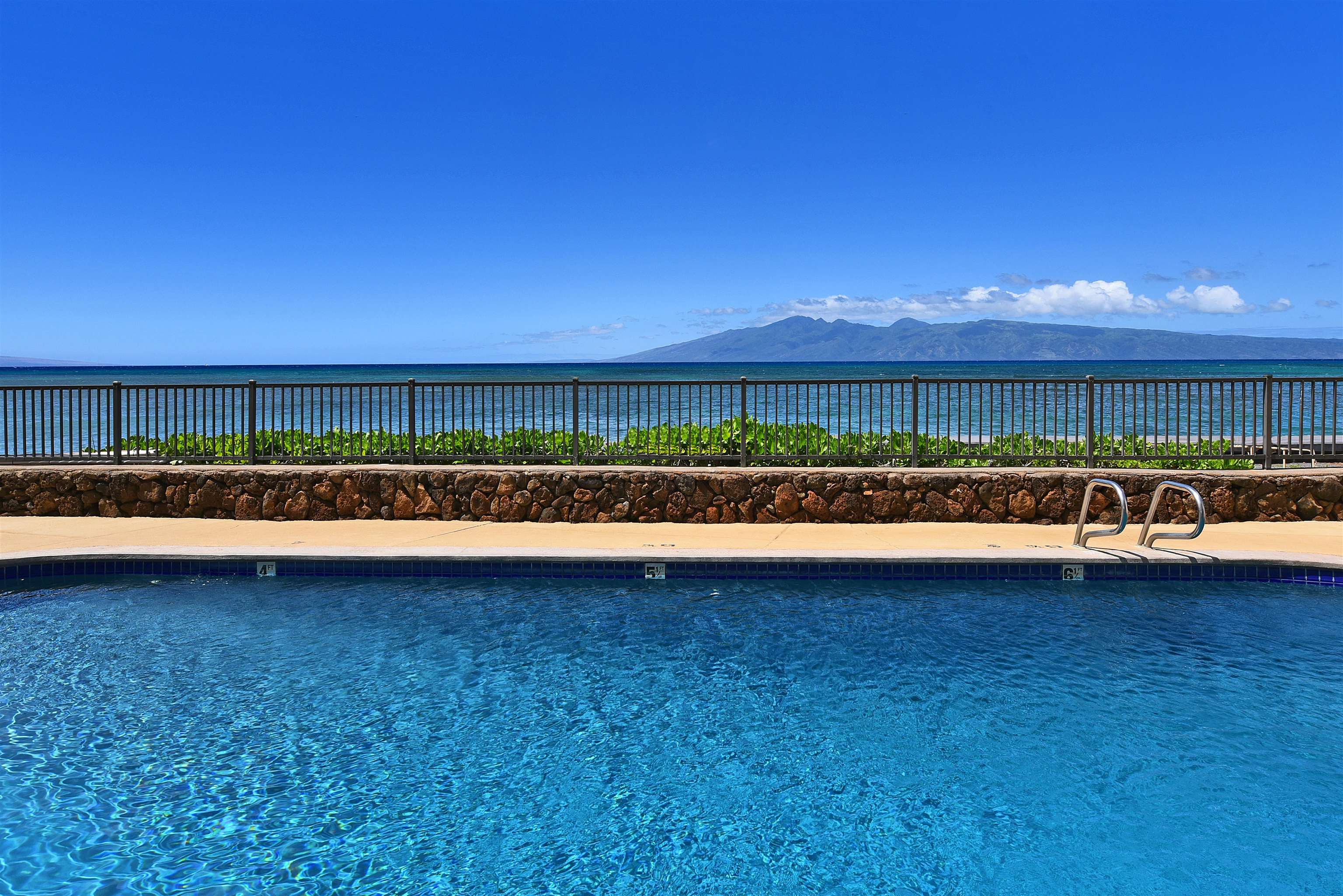 Kahana Reef condo # 317, Lahaina, Hawaii - photo 20 of 26