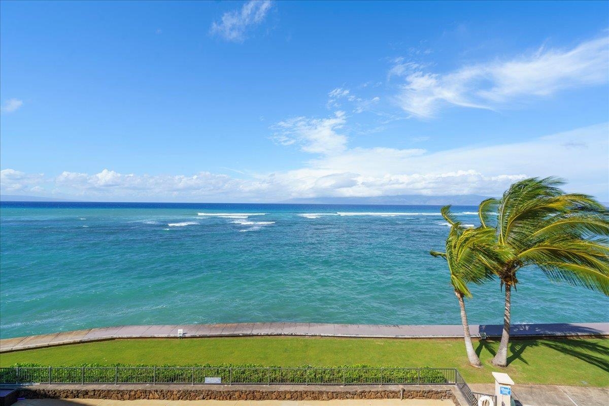 Kahana Reef condo # 407, Lahaina, Hawaii - photo 13 of 34