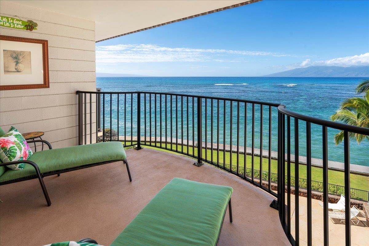 Kahana Reef condo # 407, Lahaina, Hawaii - photo 25 of 34