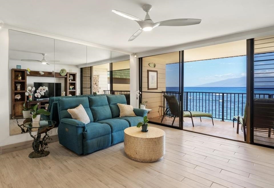 Kahana Reef condo # 407, Lahaina, Hawaii - photo 5 of 34