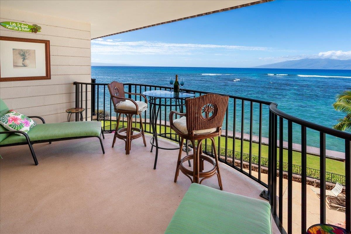 Kahana Reef condo # 407, Lahaina, Hawaii - photo 9 of 34