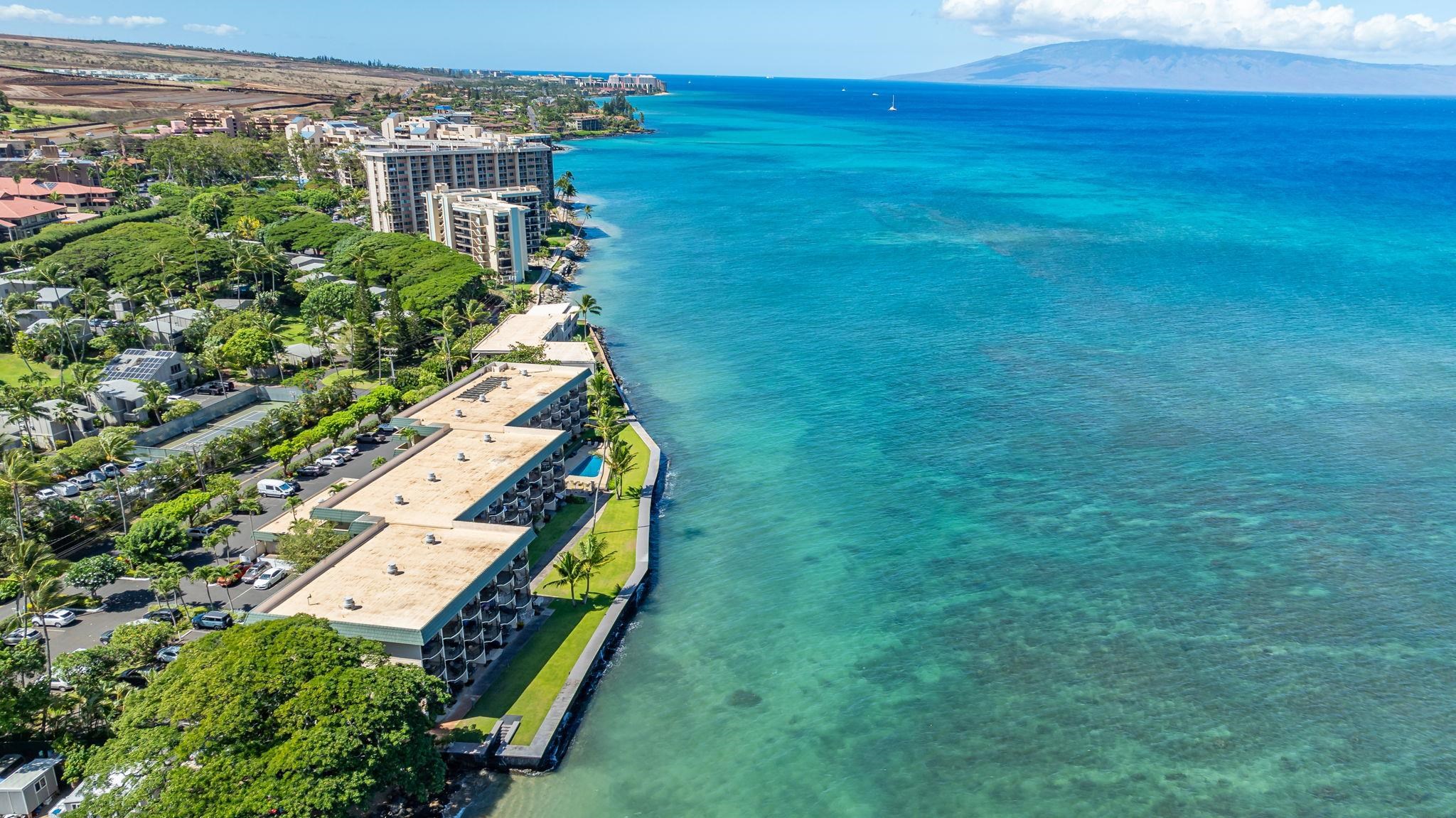 Kahana Reef condo # 410, Lahaina, Hawaii - photo 2 of 34